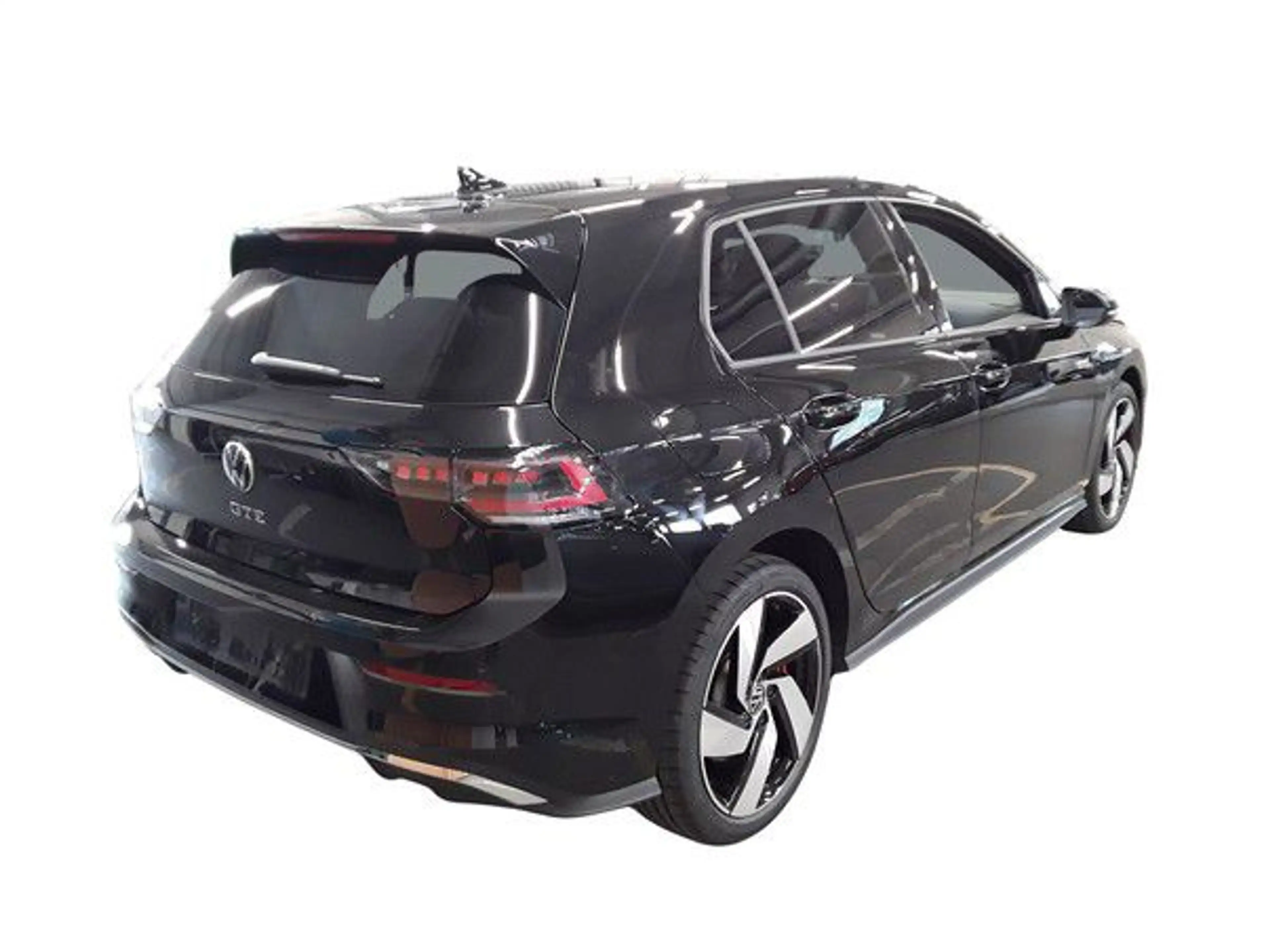 Volkswagen Golf GTE 1,5 l eHybrid OPF 130 kW (177 PS) / 85 kW (116 ... — photo 2