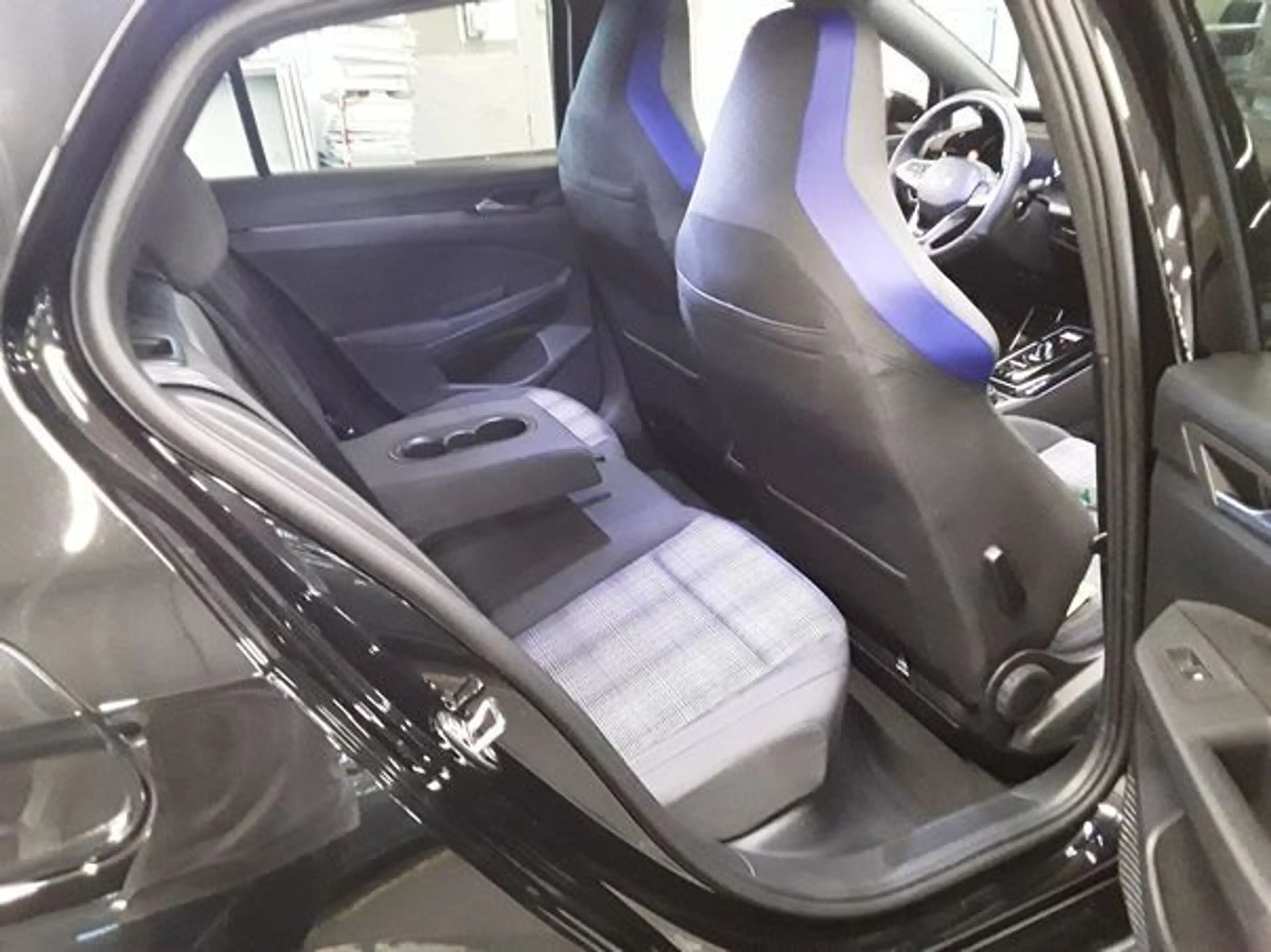 Volkswagen Golf GTE 1,5 l eHybrid OPF 130 kW (177 PS) / 85 kW (116 ... — photo 8