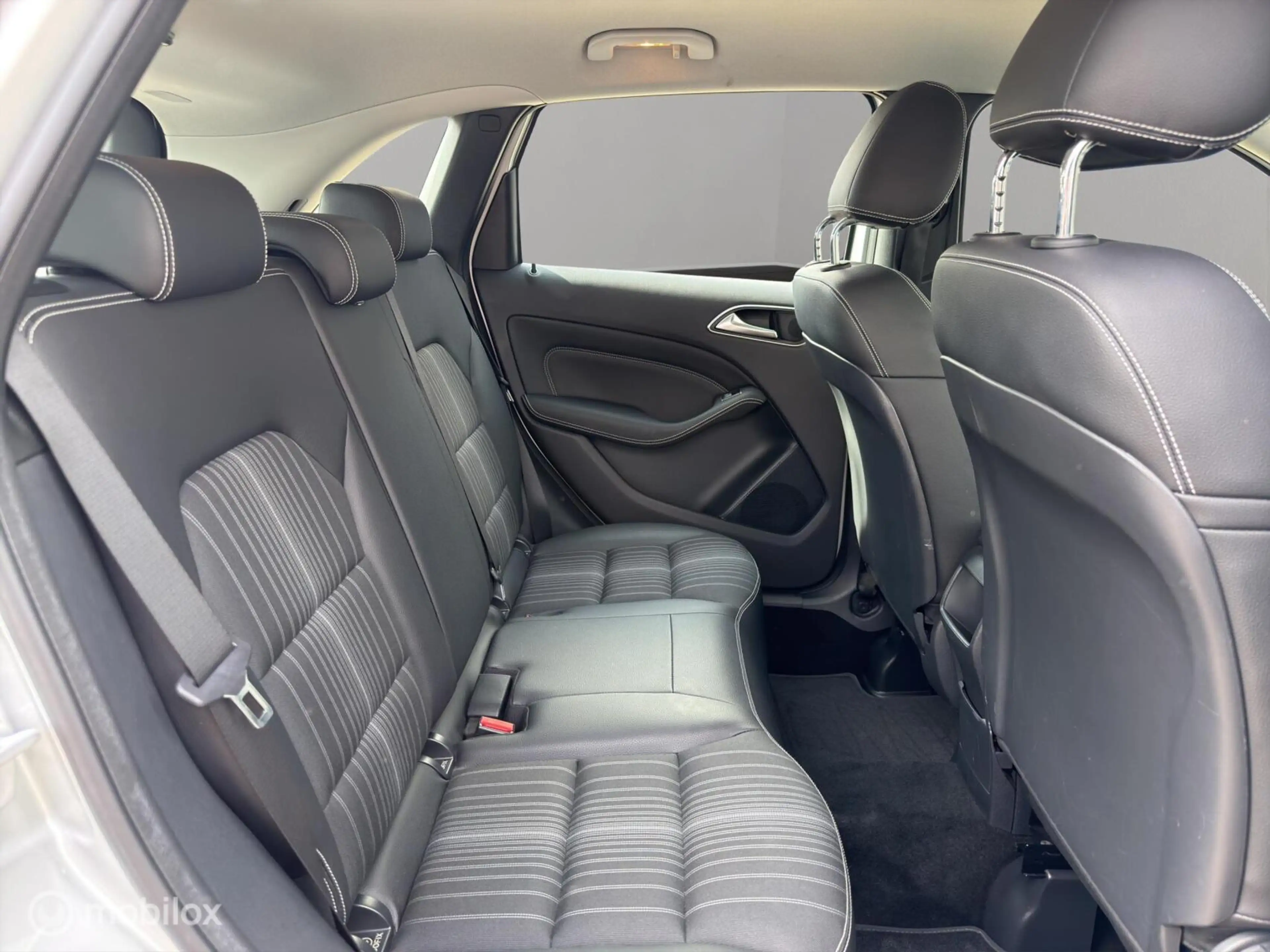 Mercedes-Benz B 180 Prestige / Automaat / 1e eigenaar — photo 8