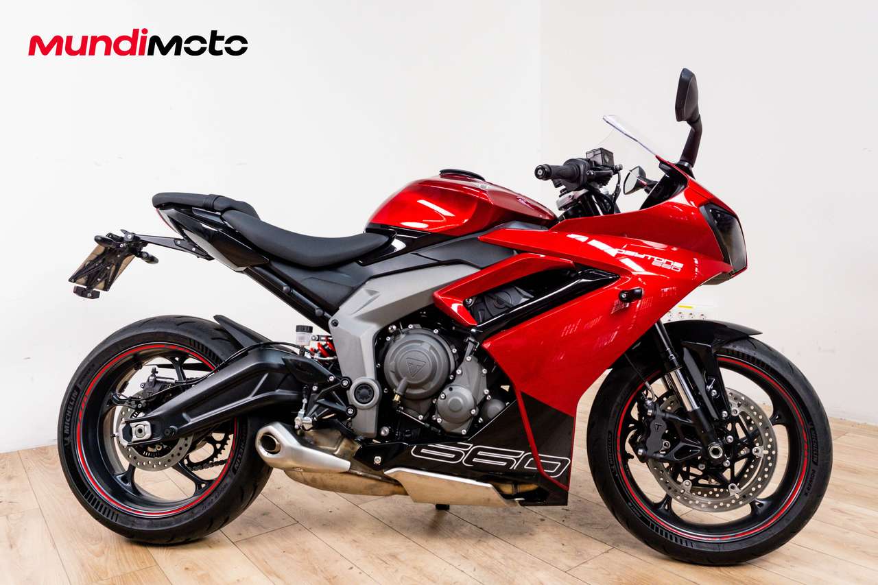 Triumph Daytona 650