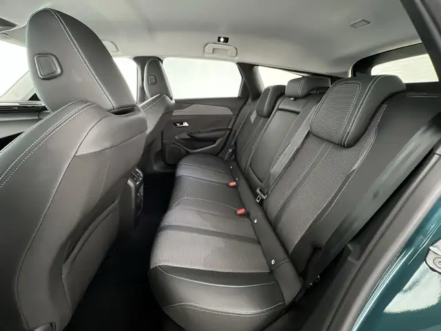 Peugeot 308 view 8