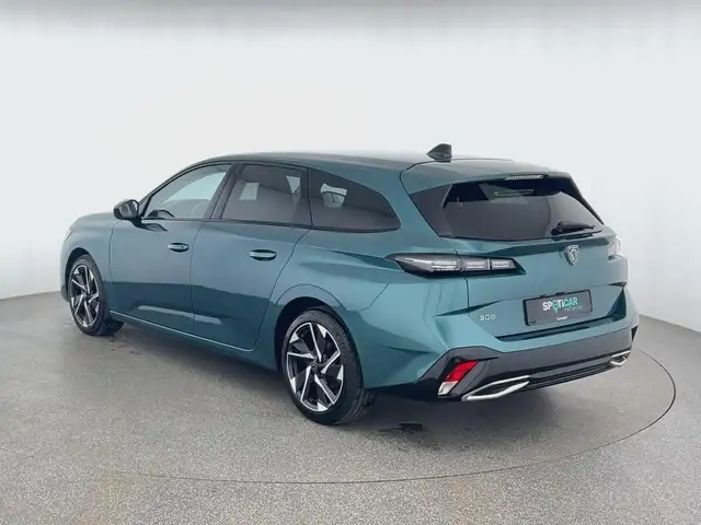 Peugeot 308 view 4