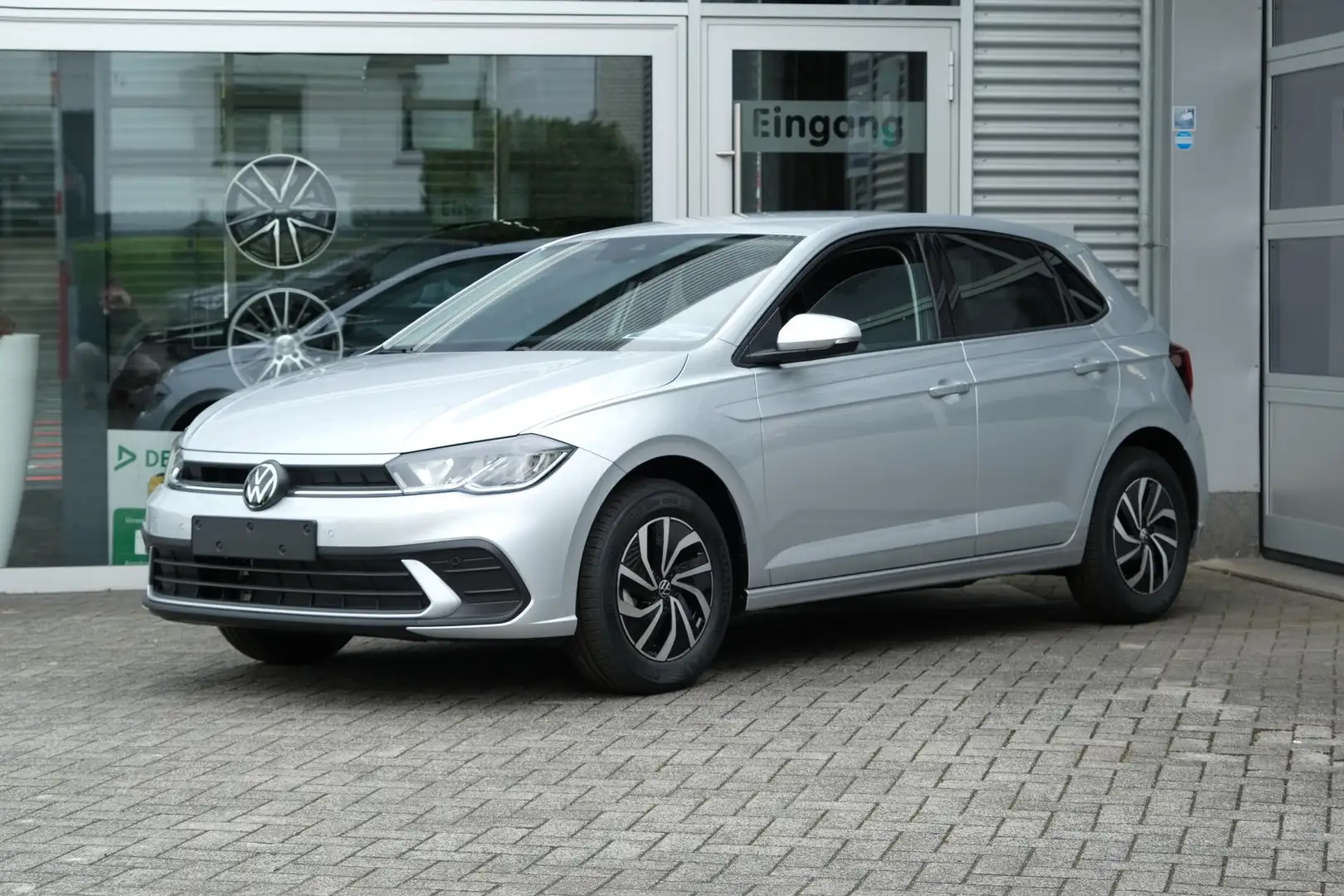 Volkswagen Polo 1.0 TSI Life Alu Kamera PDC v+h App-Connect 70 ... Silber - 1