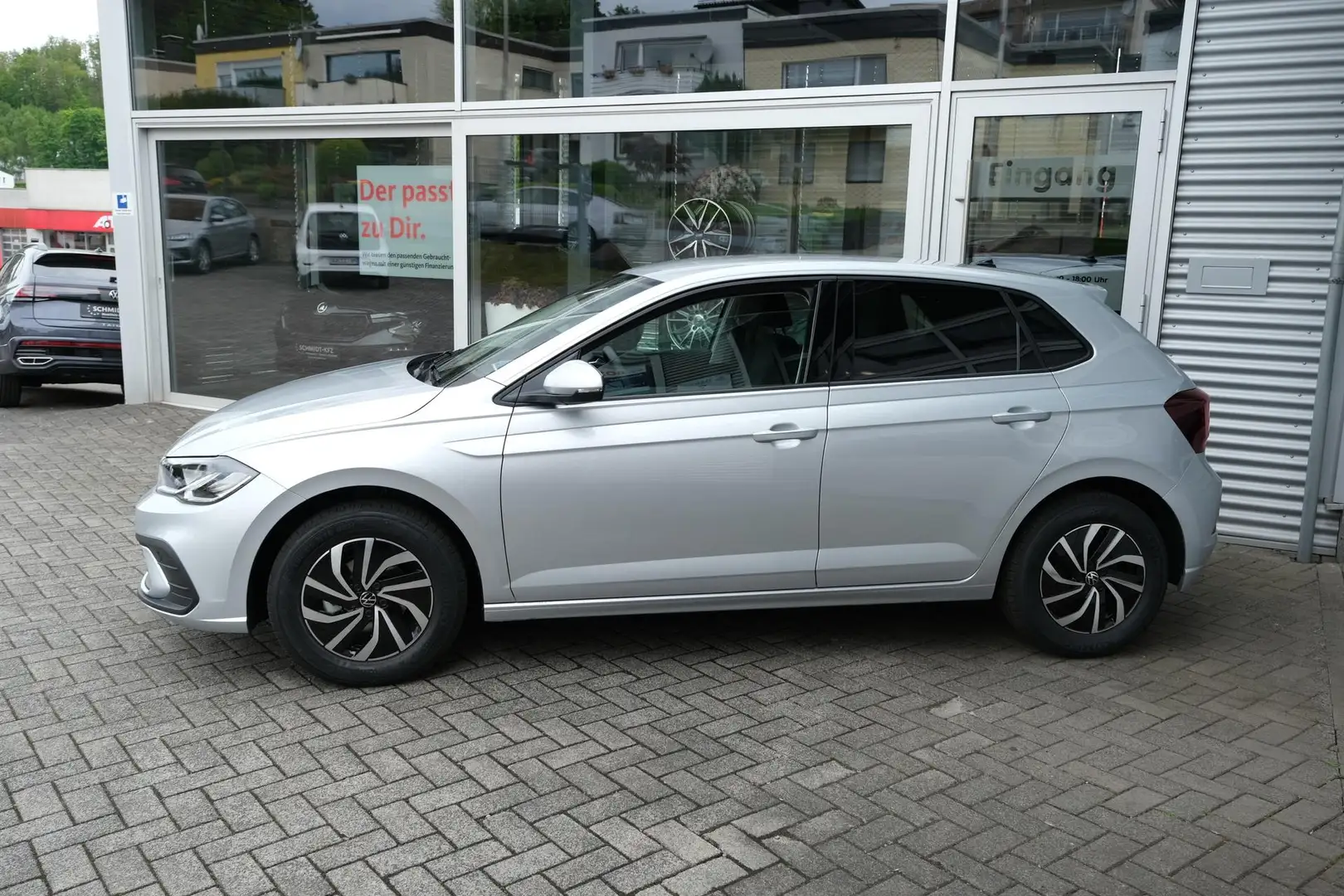 Volkswagen Polo 1.0 TSI Life Alu Kamera PDC v+h App-Connect 70 ... Silber - 2
