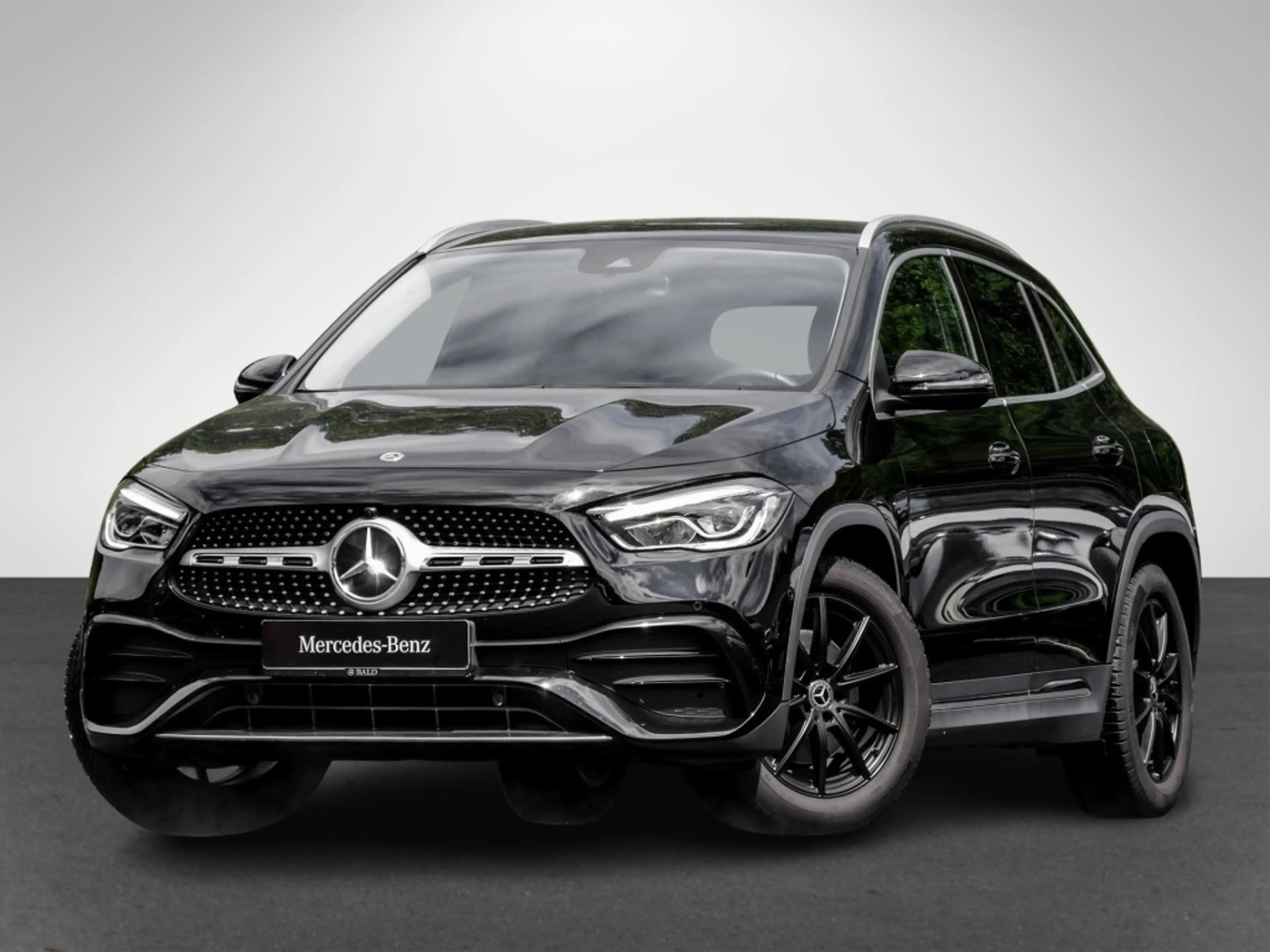 Mercedes-Benz GLA 250 AMG-Sport/LED/Navi/Wide/Shz/PTS/Ambiente — photo 2