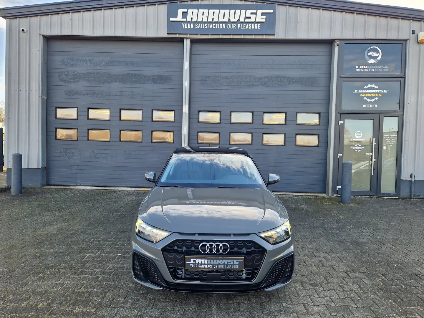 Audi A1 A1 30 TFSI Sportback S tronic Gris - 2