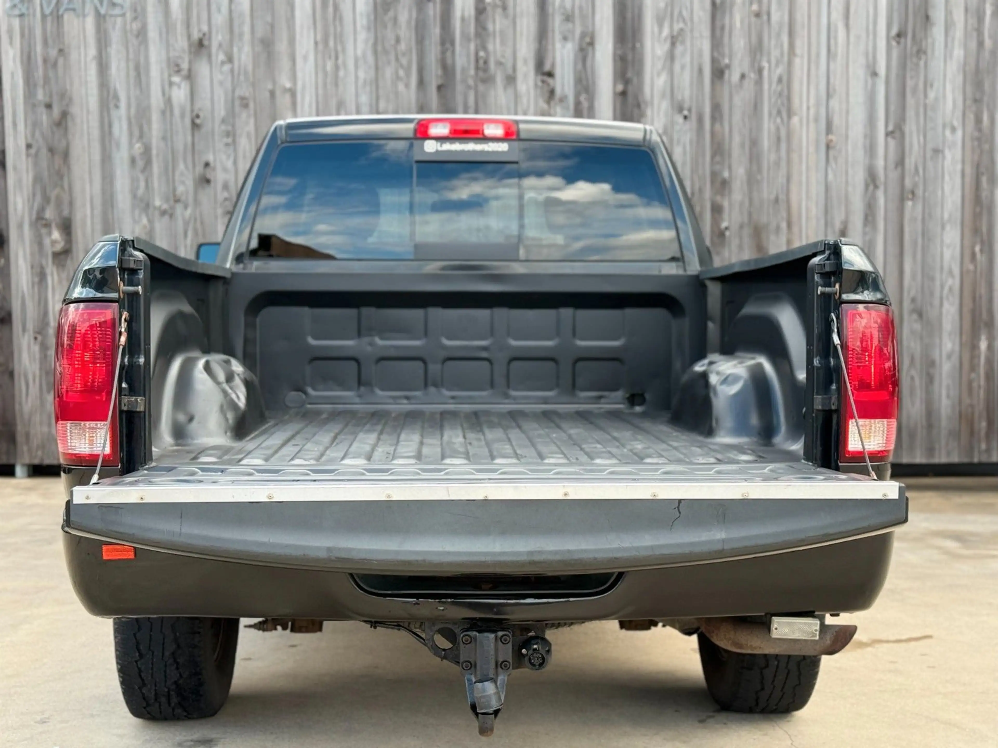 Dodge RAM 1500 5.7 V8 4x4 Quad Cab — photo 10