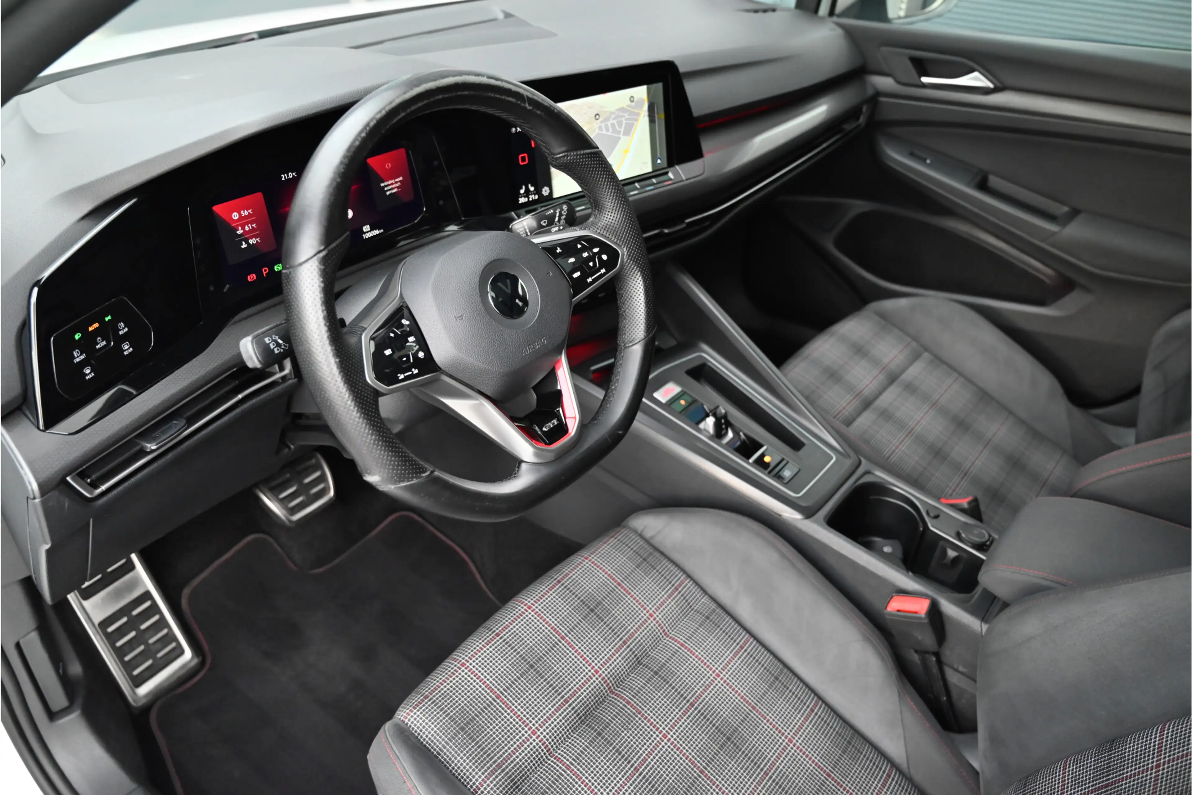 Volkswagen Golf GTI 2.0 TSI 245 PK / PANO / IQ LIGHTS / HARMAN KARDON — photo 10