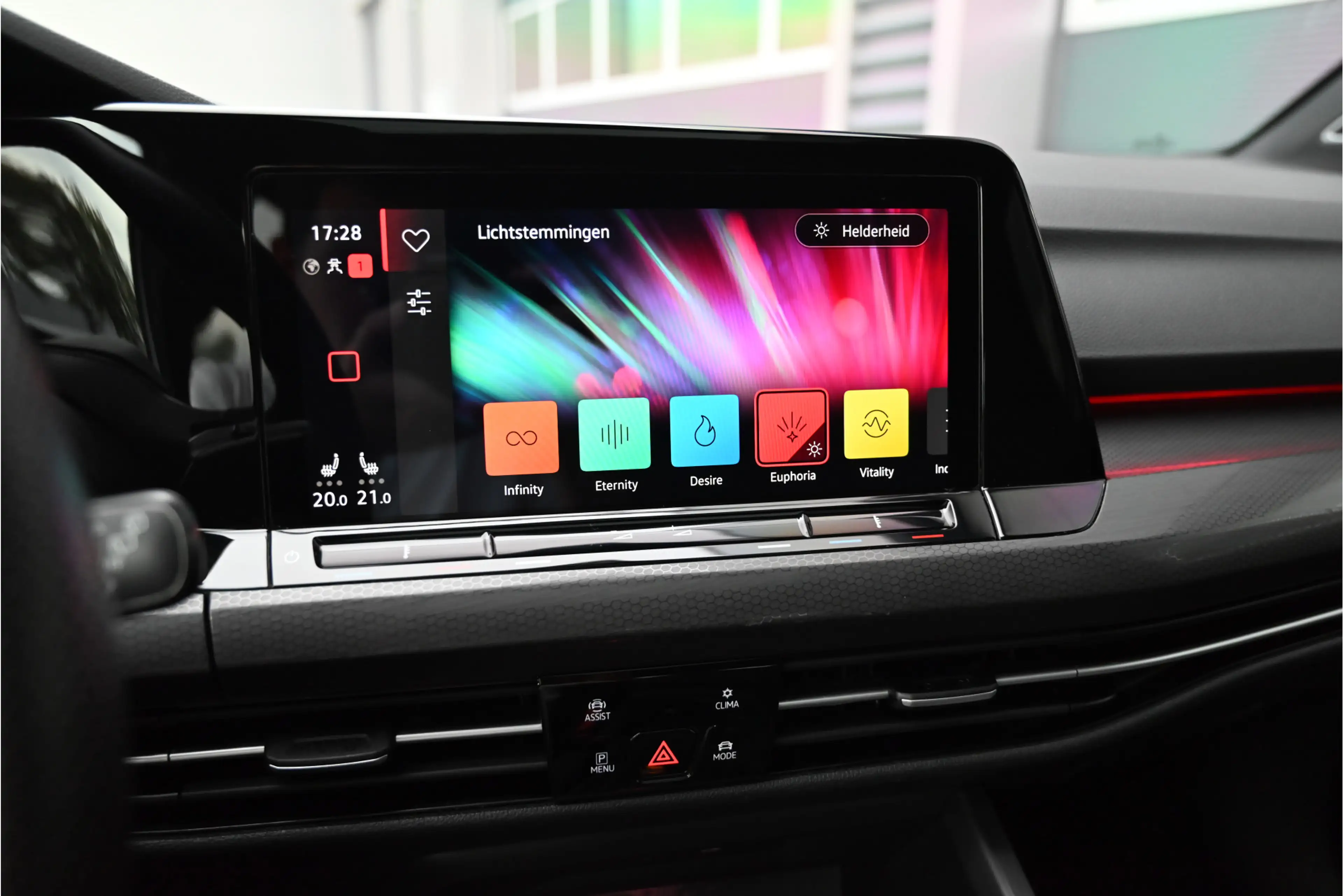 Volkswagen Golf GTI 2.0 TSI 245 PK / PANO / IQ LIGHTS / HARMAN KARDON — photo 15