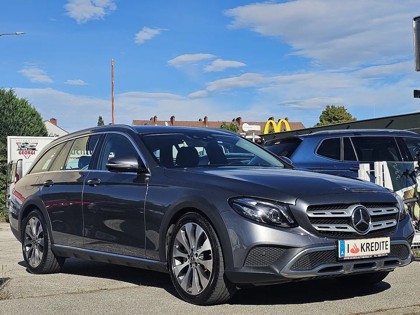 Mercedes-Benz E 350 d T All-Terrain 4MATIC Aut.1-Hand Pickerl + Ser... Grau - 1