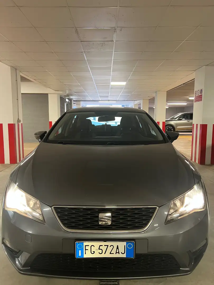 SEAT Leon Leon 1.6 tdi cr Reference Grigio - 1
