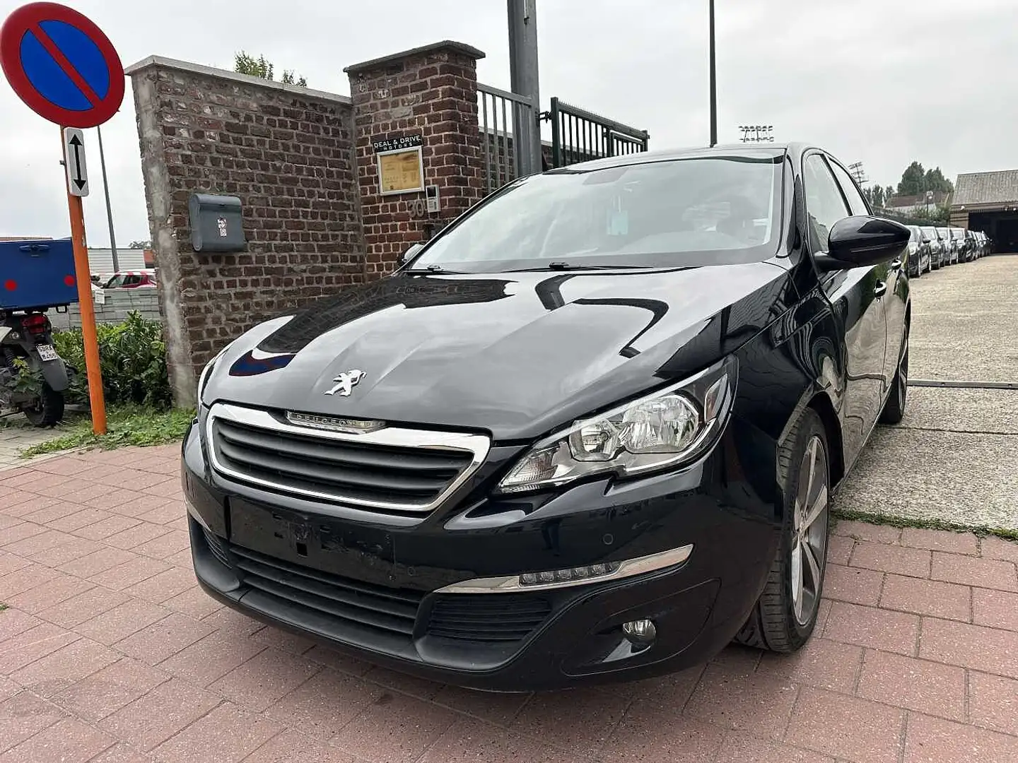Peugeot 308 1.2I MET 117DKM HANDELAARS & EXPORT Noir - 1