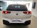 BMW X2 sDrive20iA M Sport IconicGlow Pano AHK HUD H/K LCP Weiß - thumbnail 4