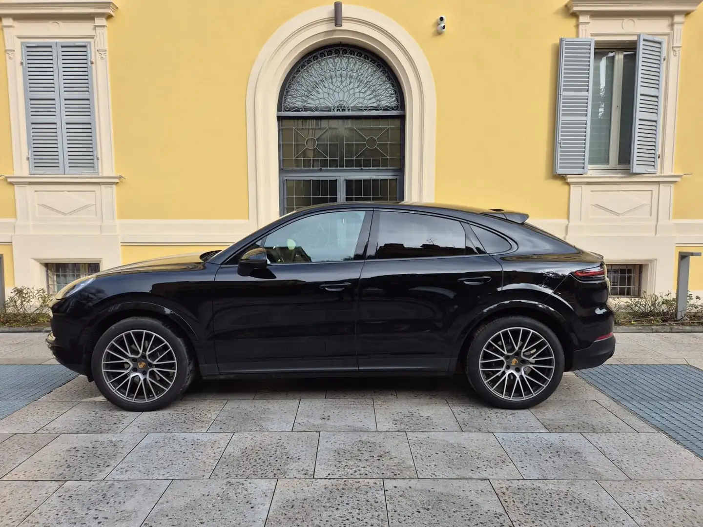 Porsche Cayenne Cayenne Coupe 3.0 Tiptronic Panorama 340cv Schwarz - 2