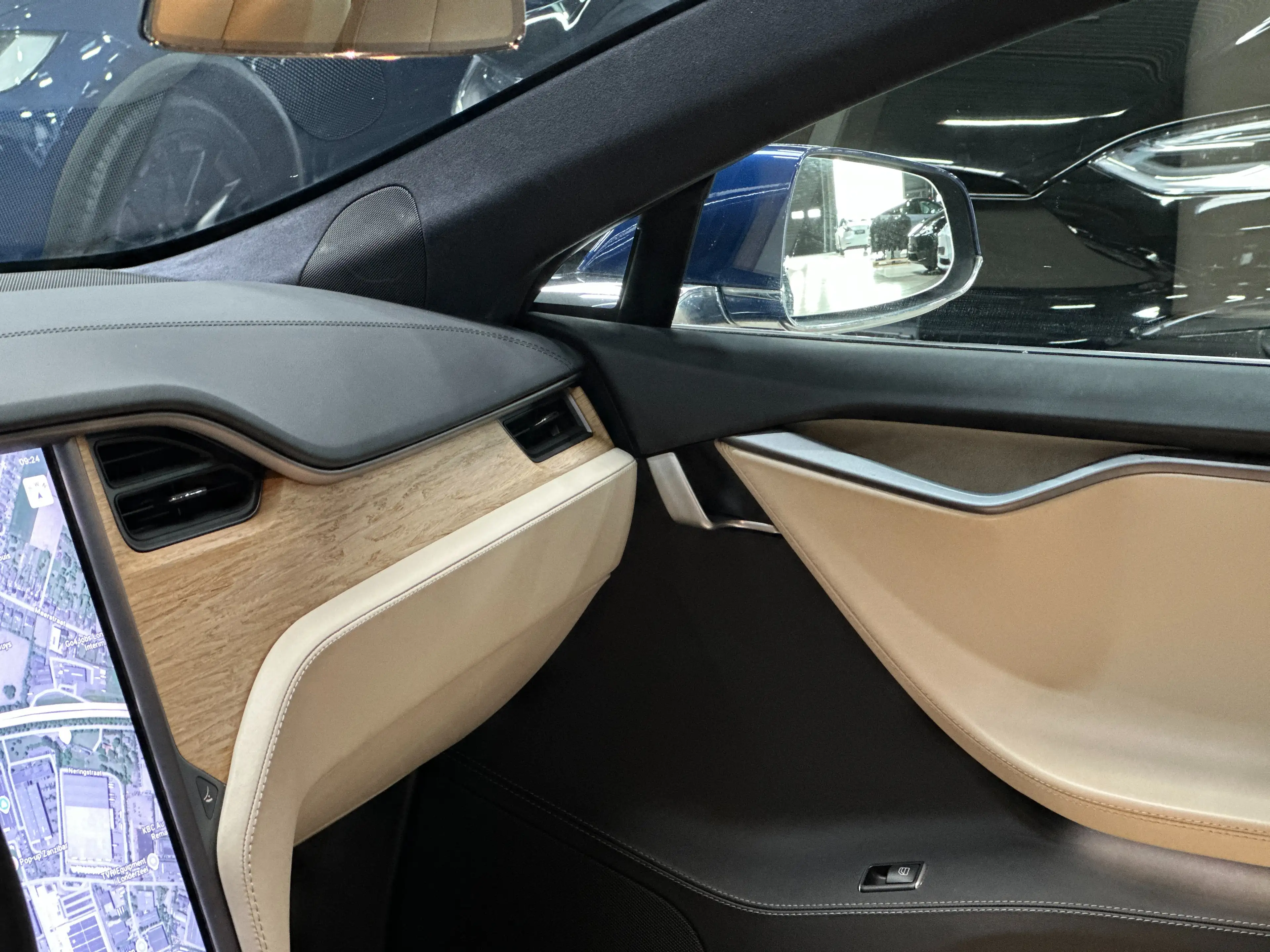 Tesla Model S Long range RAVEN - FSD - Tan Interior — photo 11