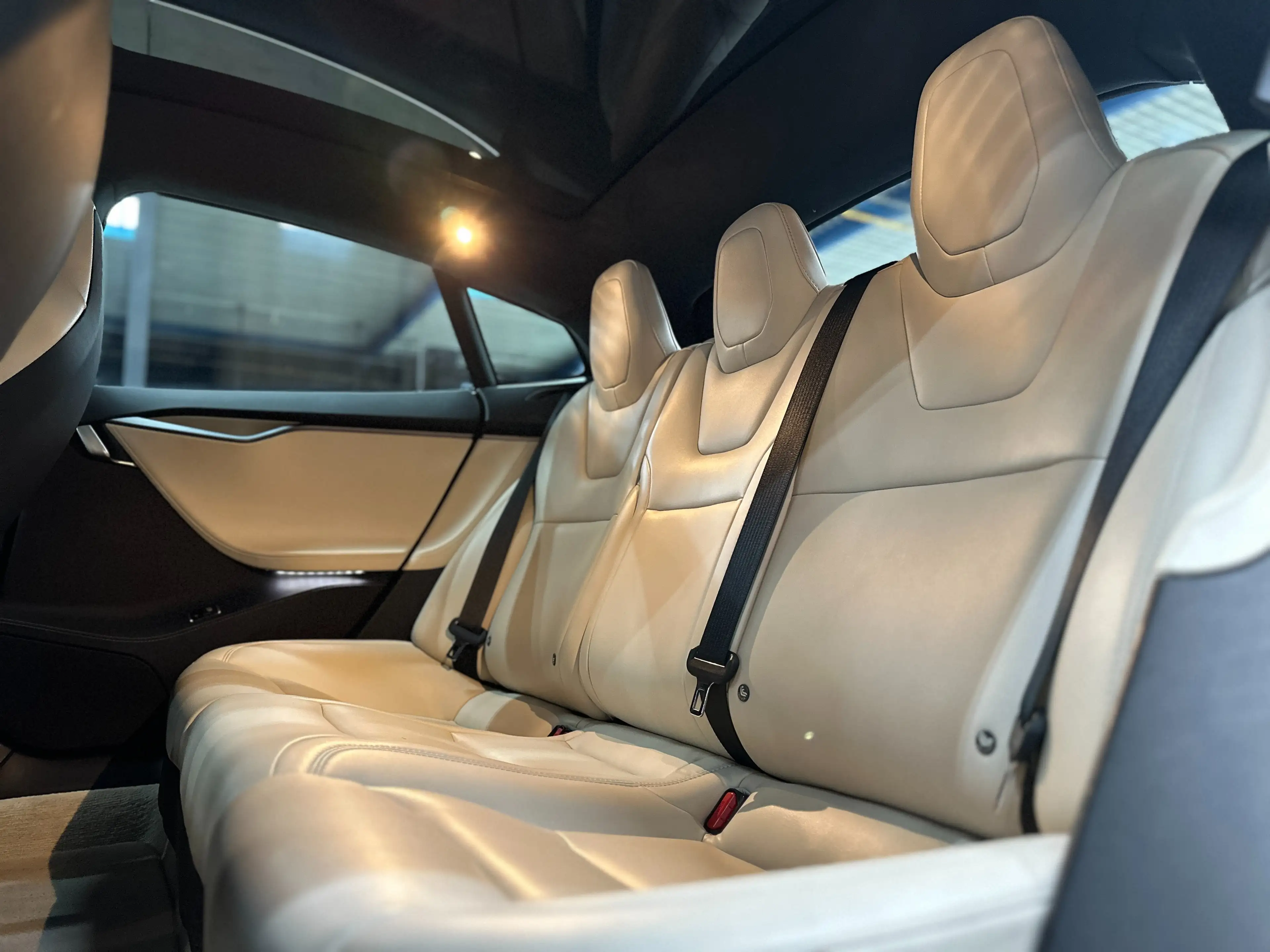 Tesla Model S Long range RAVEN - FSD - Tan Interior — photo 13