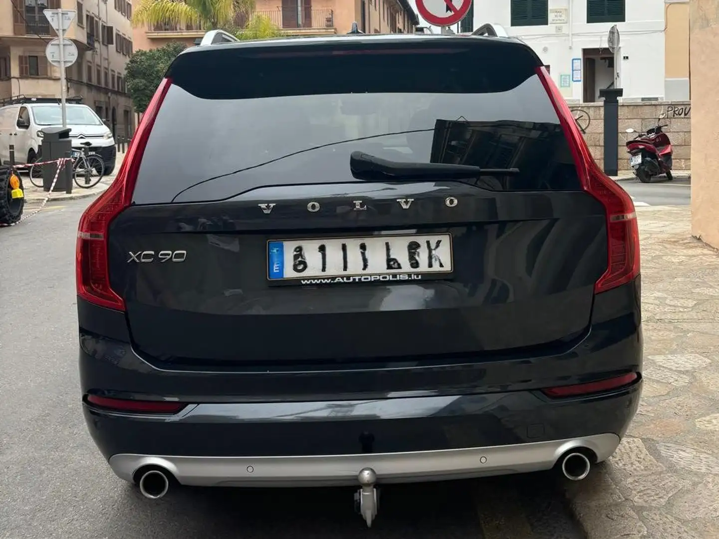 Volvo XC90 XC90 D5 Momentum 7pl. AWD 235 Aut. Momentum Gris - 2