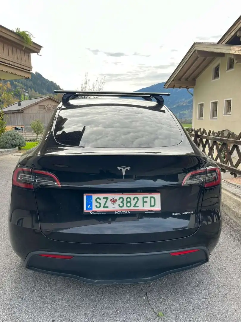Tesla Model Y Model Y Long Range AWD 75kWh Schwarz - 2