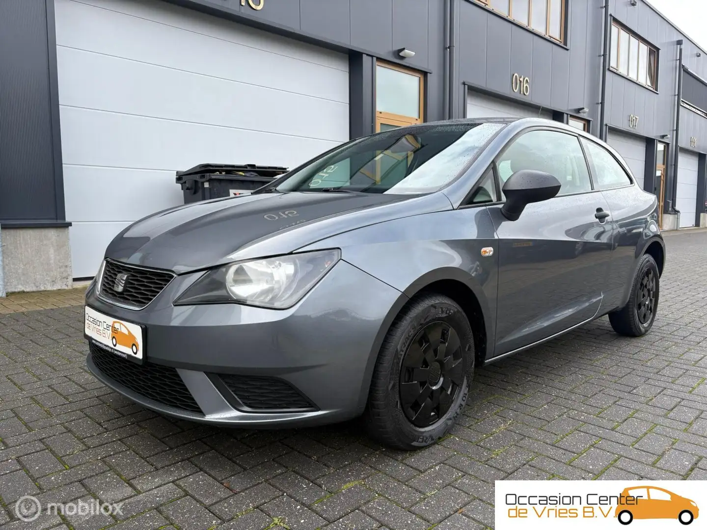 SEAT Ibiza SC 1.2 Entry Grau - 2