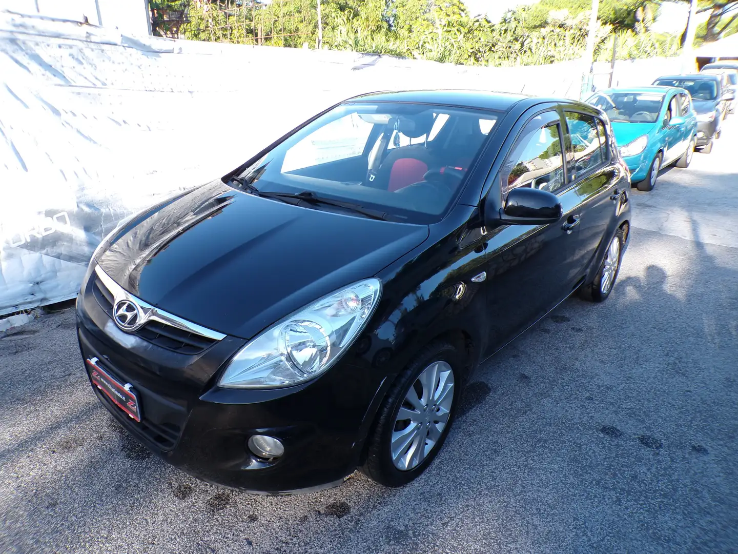 Hyundai i20 5p 1.4 Comfort GPL ..UNICO PROPRIETARIO.. Nero - 2