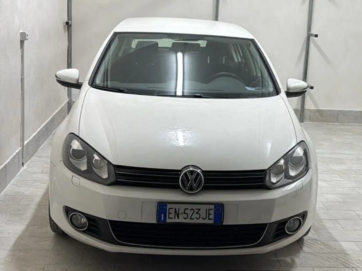 Volkswagen Golf Golf VI 2008 5p 1.6 tdi Highline Bianco - 1