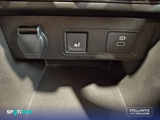 Dacia Sandero view 23
