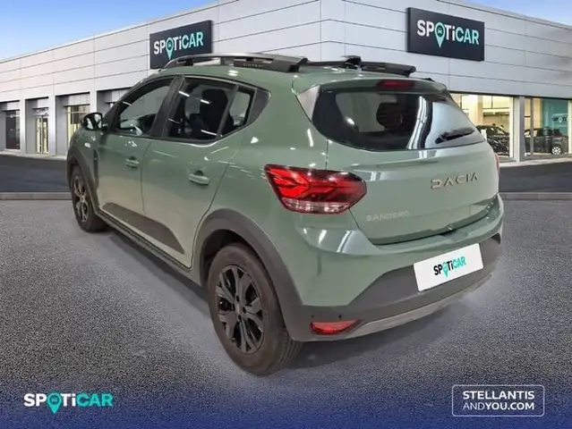 Dacia Sandero view 5