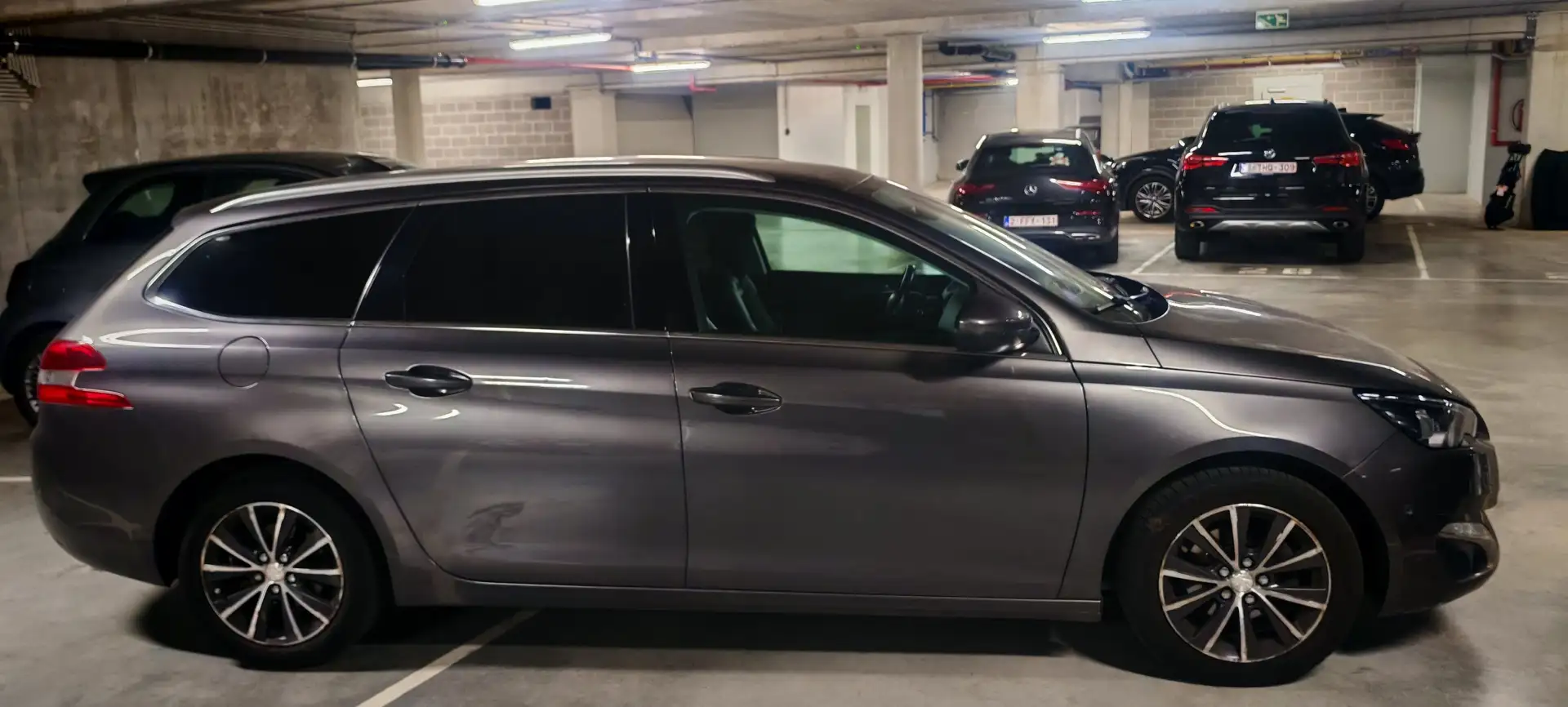 Peugeot 308 308 SW 1.2 PureTech Feline STT Grijs - 2