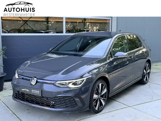 Volkswagen Golf GTE 1.4 eHybrid 245pk DSG 18" Velgen LED Matrix Naviga