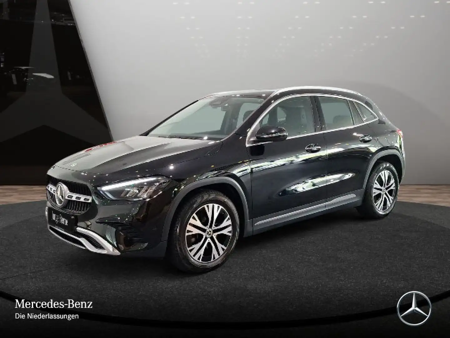 Mercedes-Benz GLA 180 PROGRESSIVE+LED+KAMERA+KEYLESS+7G Schwarz - 2