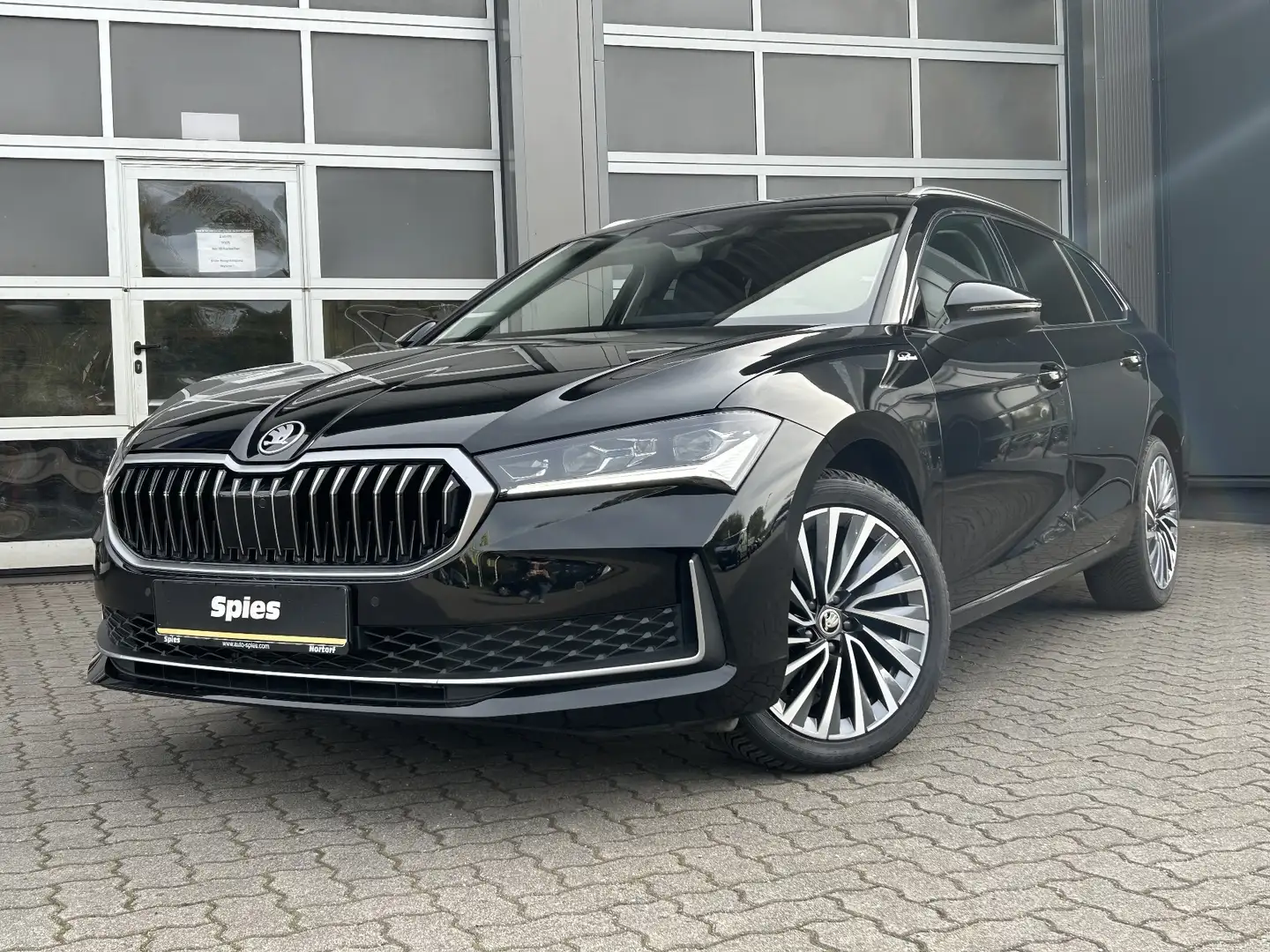Skoda Superb Laurin&Klement Leder AHK Massage Siyah - 2
