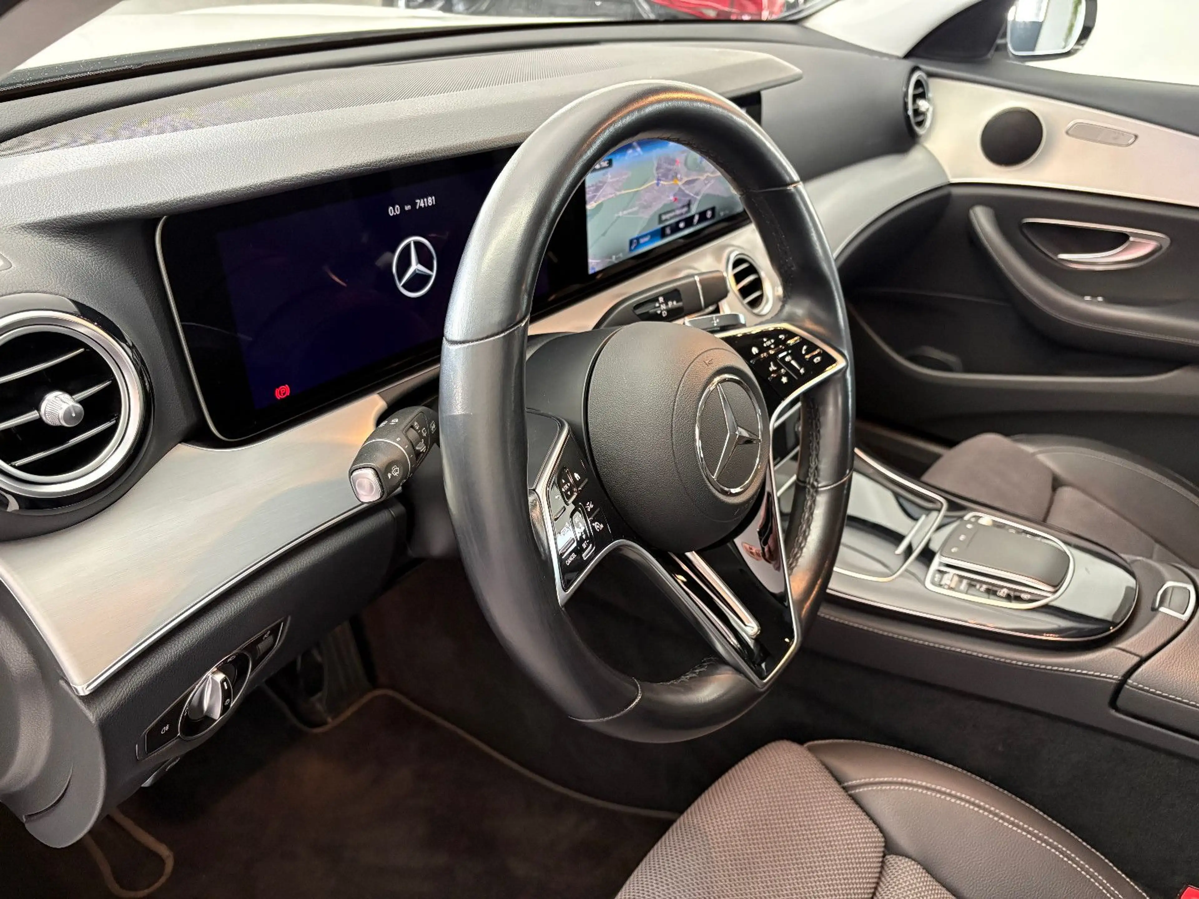 Mercedes-Benz E 200 T-Modell Navi/LED/Ditstronic/AHK/Totw. — photo 8