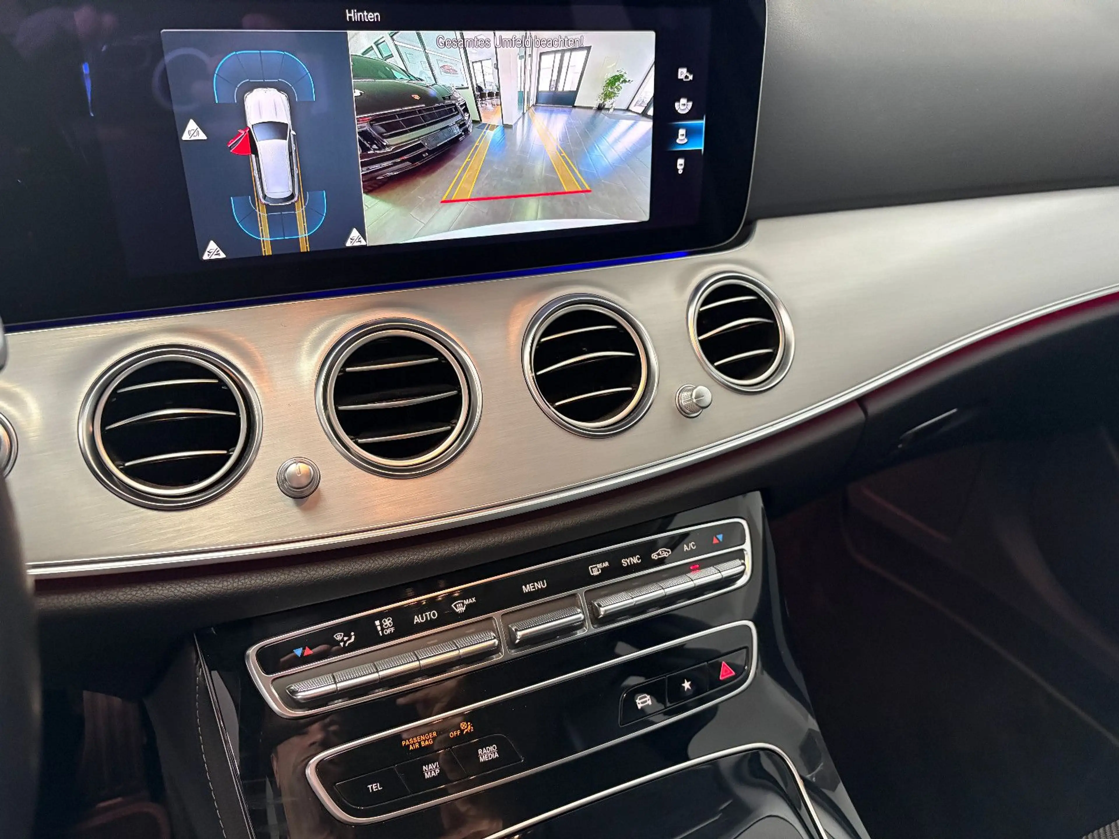 Mercedes-Benz E 200 T-Modell Navi/LED/Ditstronic/AHK/Totw. — photo 15
