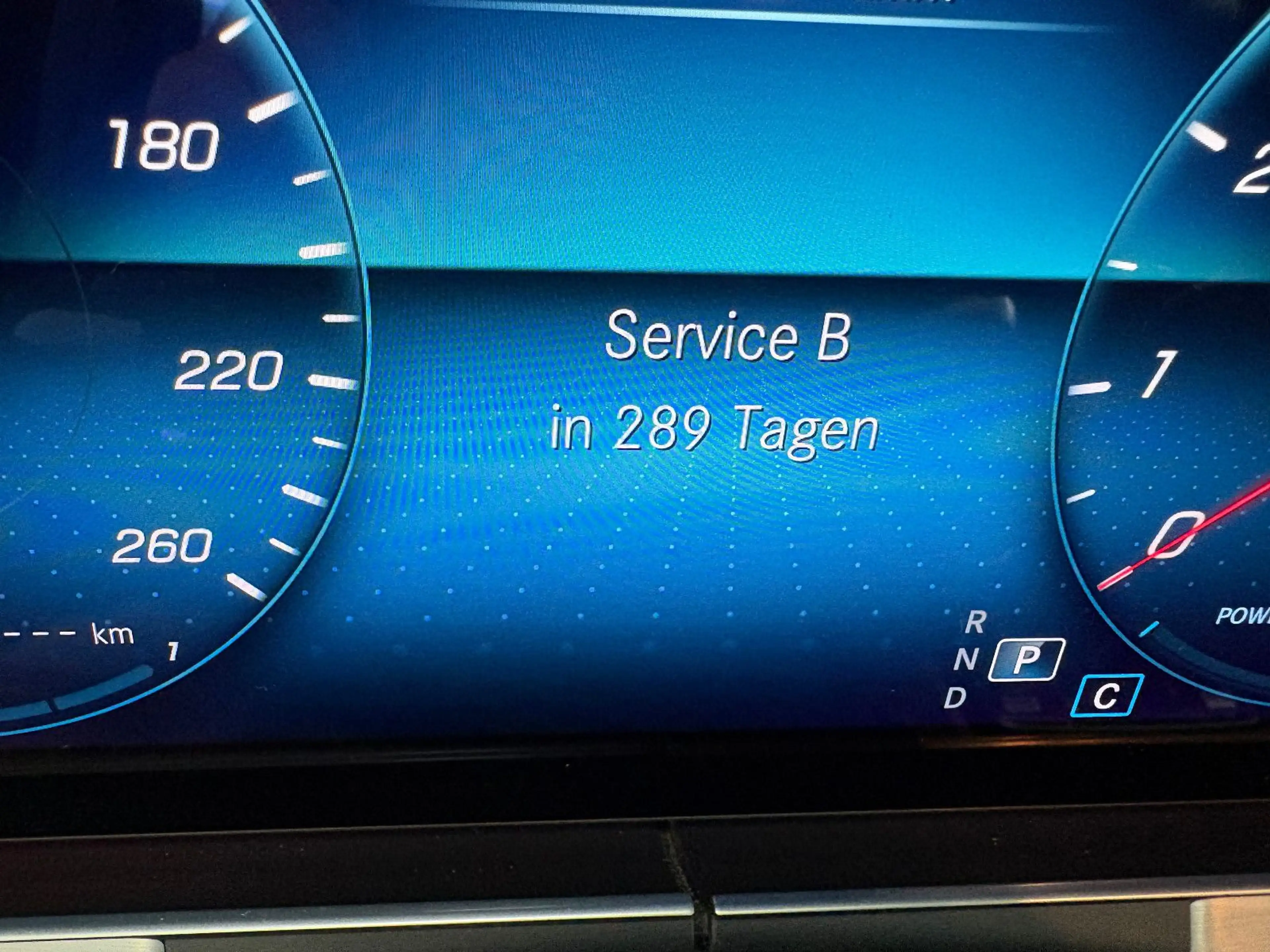 Mercedes-Benz E 200 T-Modell Navi/LED/Ditstronic/AHK/Totw. — photo 12