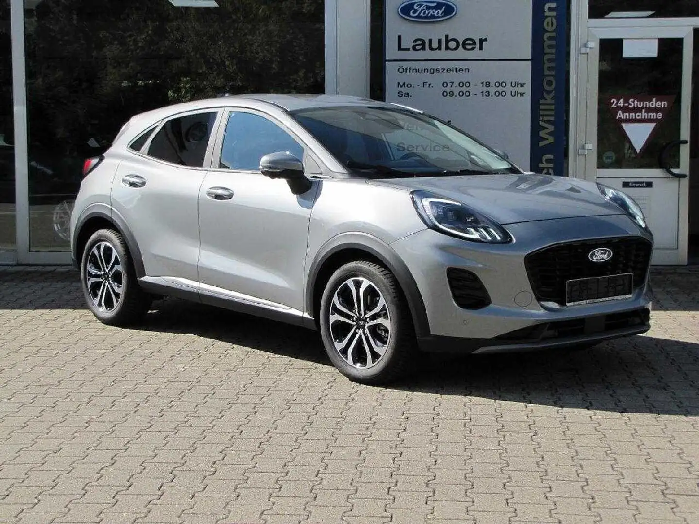 Ford Puma Titanium Silber - 1