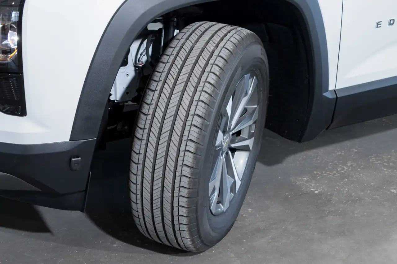 Chevrolet Equinox снимка Chevrolet Equinox