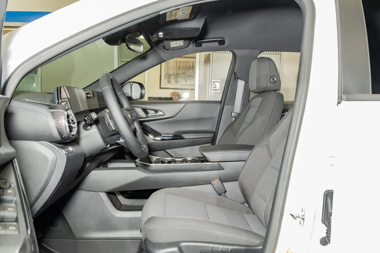 Chevrolet Equinox снимка Chevrolet Equinox