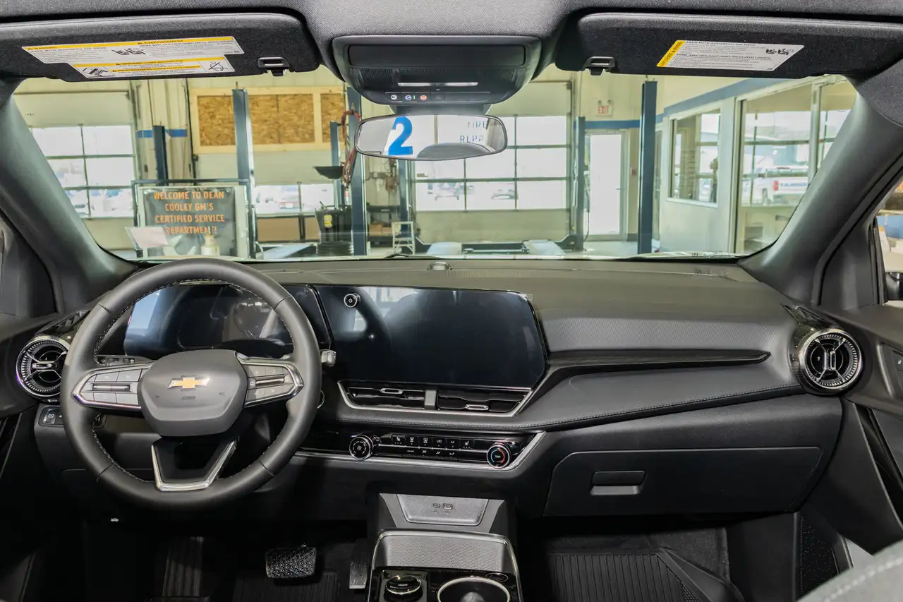 Chevrolet Equinox снимка Chevrolet Equinox