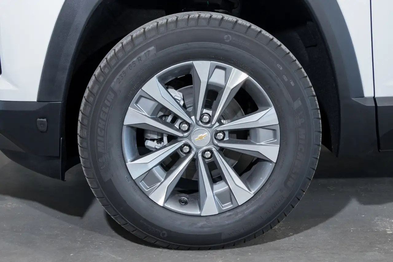 Chevrolet Equinox снимка Chevrolet Equinox