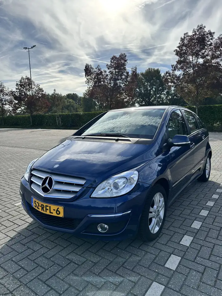 Mercedes-Benz B 160