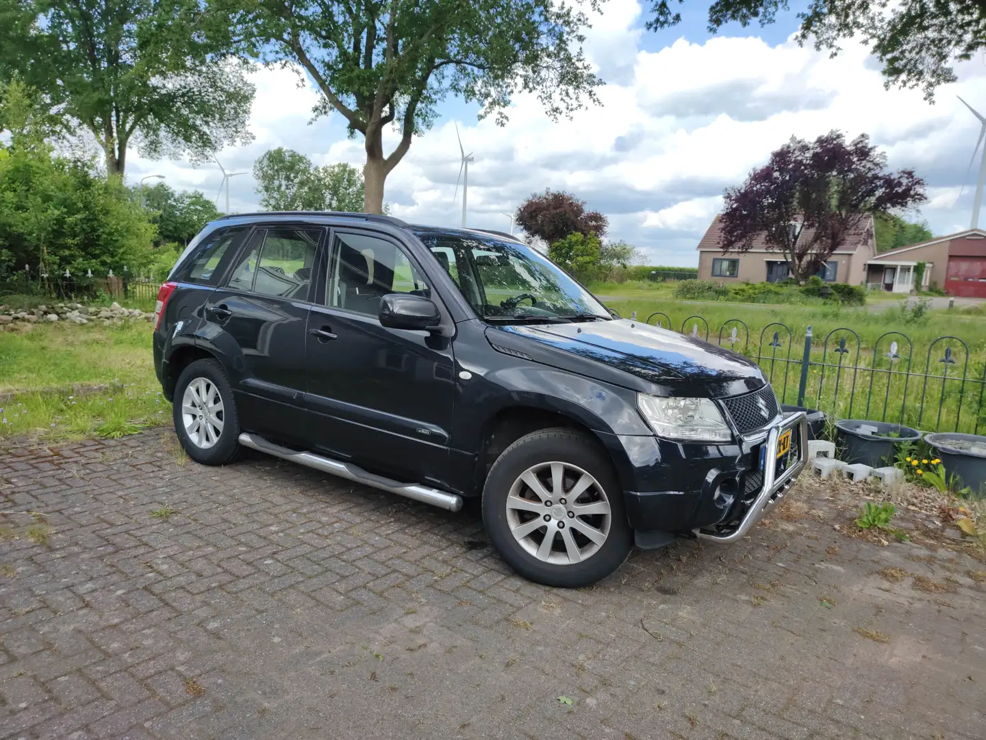 Suzuki Grand Vitara Grand Vitara 2.0-16V Exclusive Fekete - 2