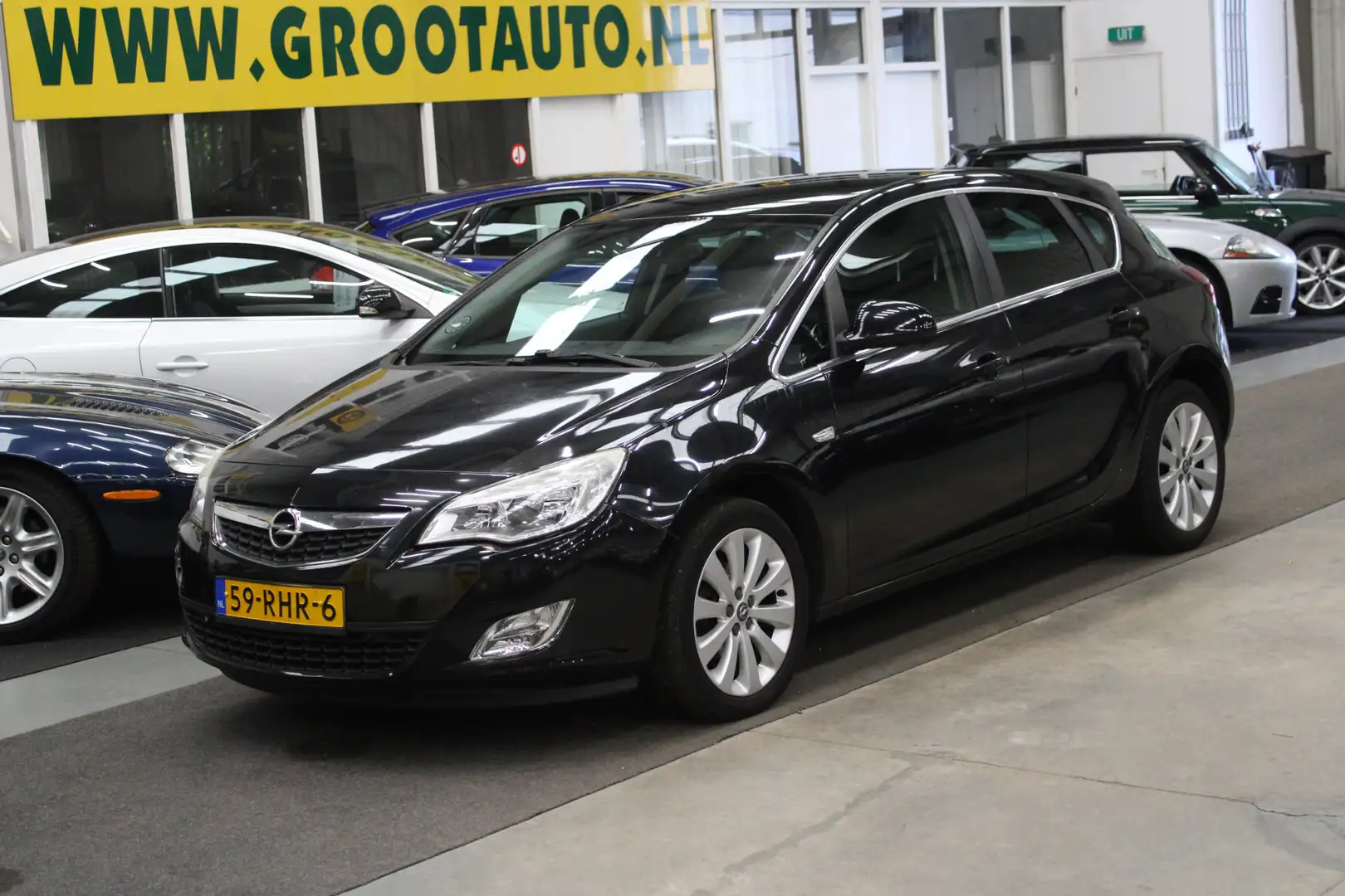Opel Astra 1.4 Turbo Cosmo Navi|Cruise|Trekhaak Zwart - 1