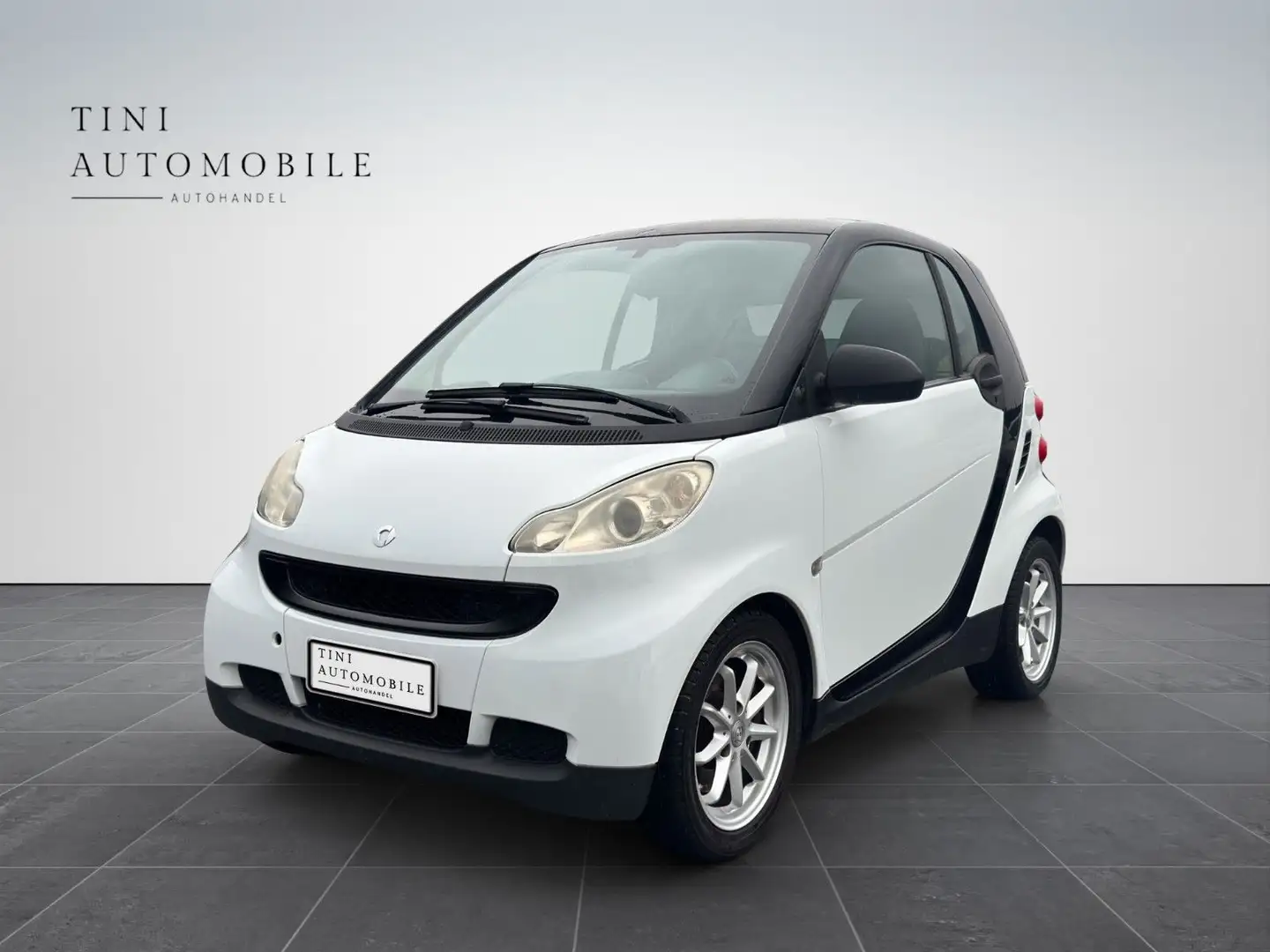 smart forTwo fortwo coupe Basis 52kW Weiß - 1