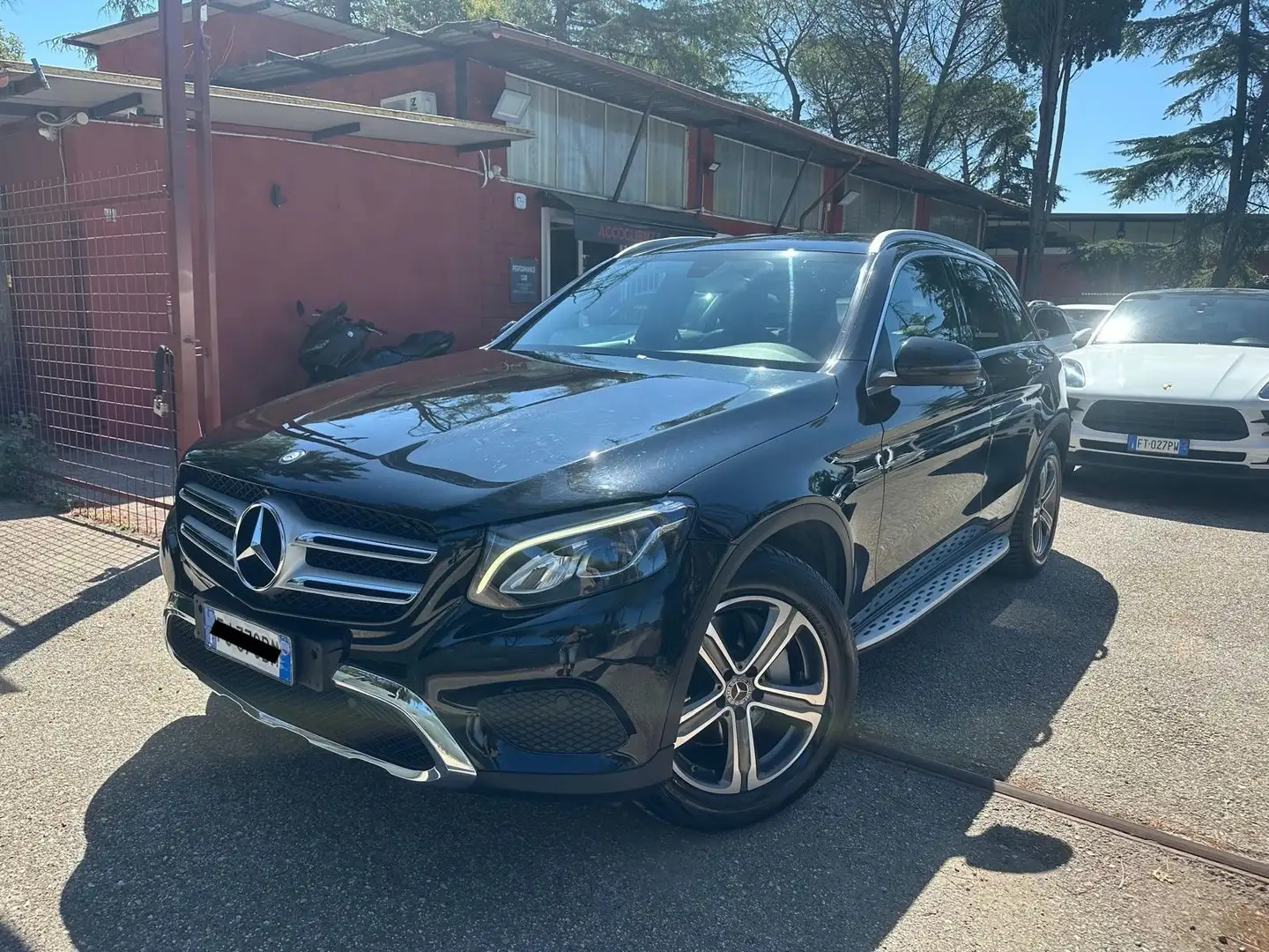 Mercedes-Benz GLC 250 GLC 250 d 4Matic SPORT FULL PELLE LED Noir - 2