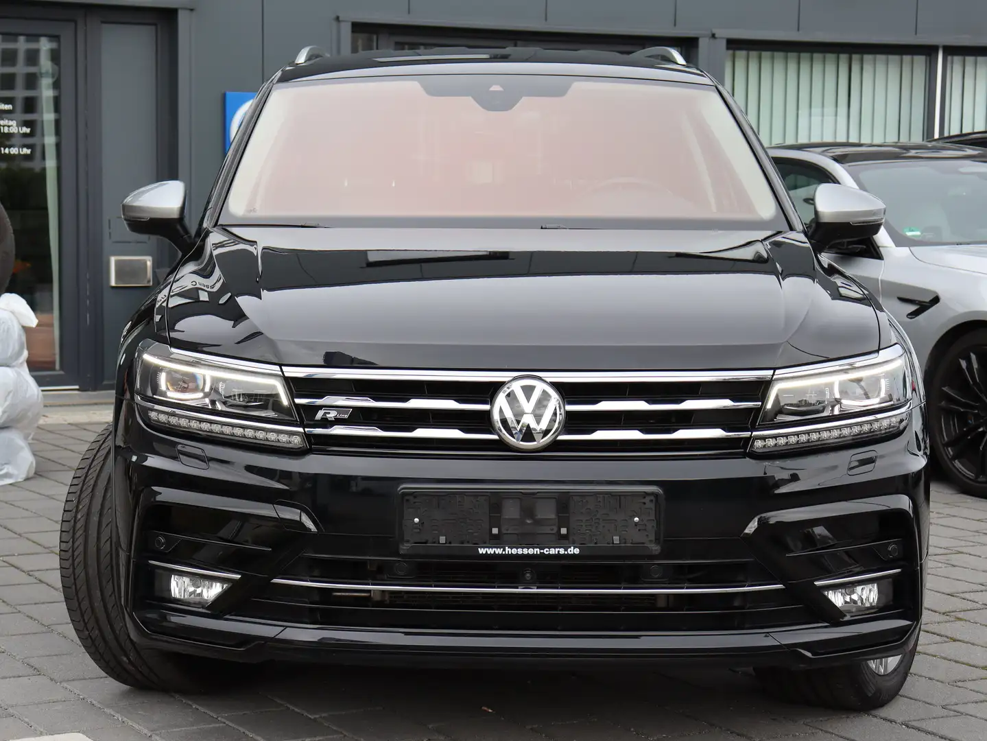 Volkswagen Tiguan Allspace R-Line 2.0TDI DSG *7Sitze*ACC*DCC*StHzg* Zwart - 2