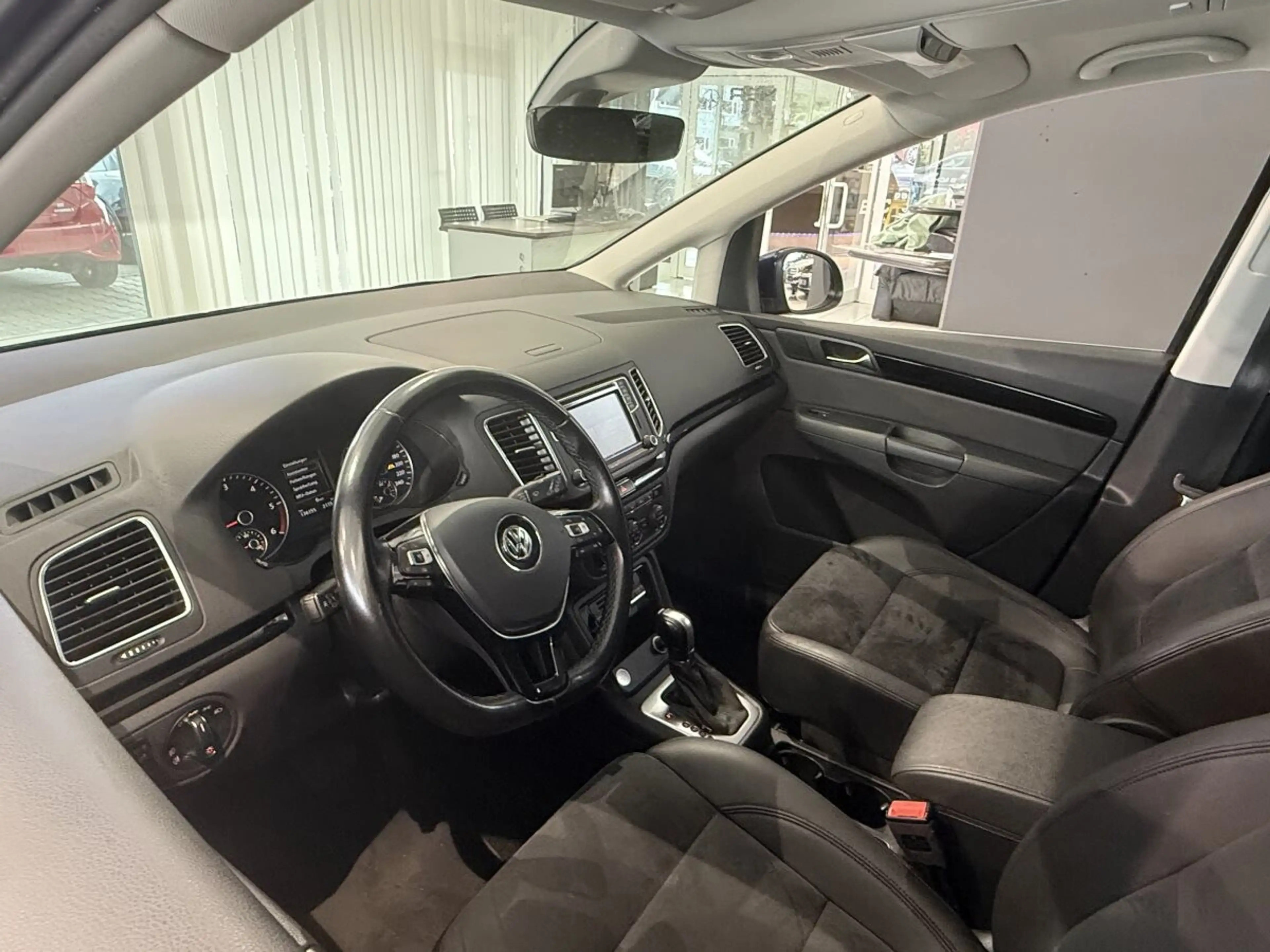 Volkswagen Sharan Business+ Start-Stopp 7-SITTZER! — photo 12