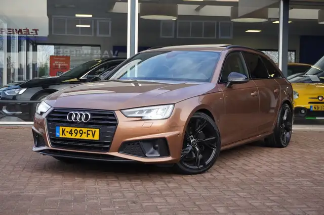 Audi A4 Avant 40 TDI Sport S line black edition | Automaat