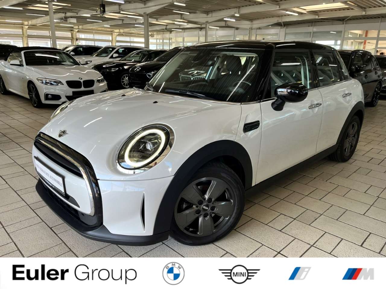 MINI Cooper 2023 — 5-Türer A Classic Trim Navi LED Drivass. PDC RFK S