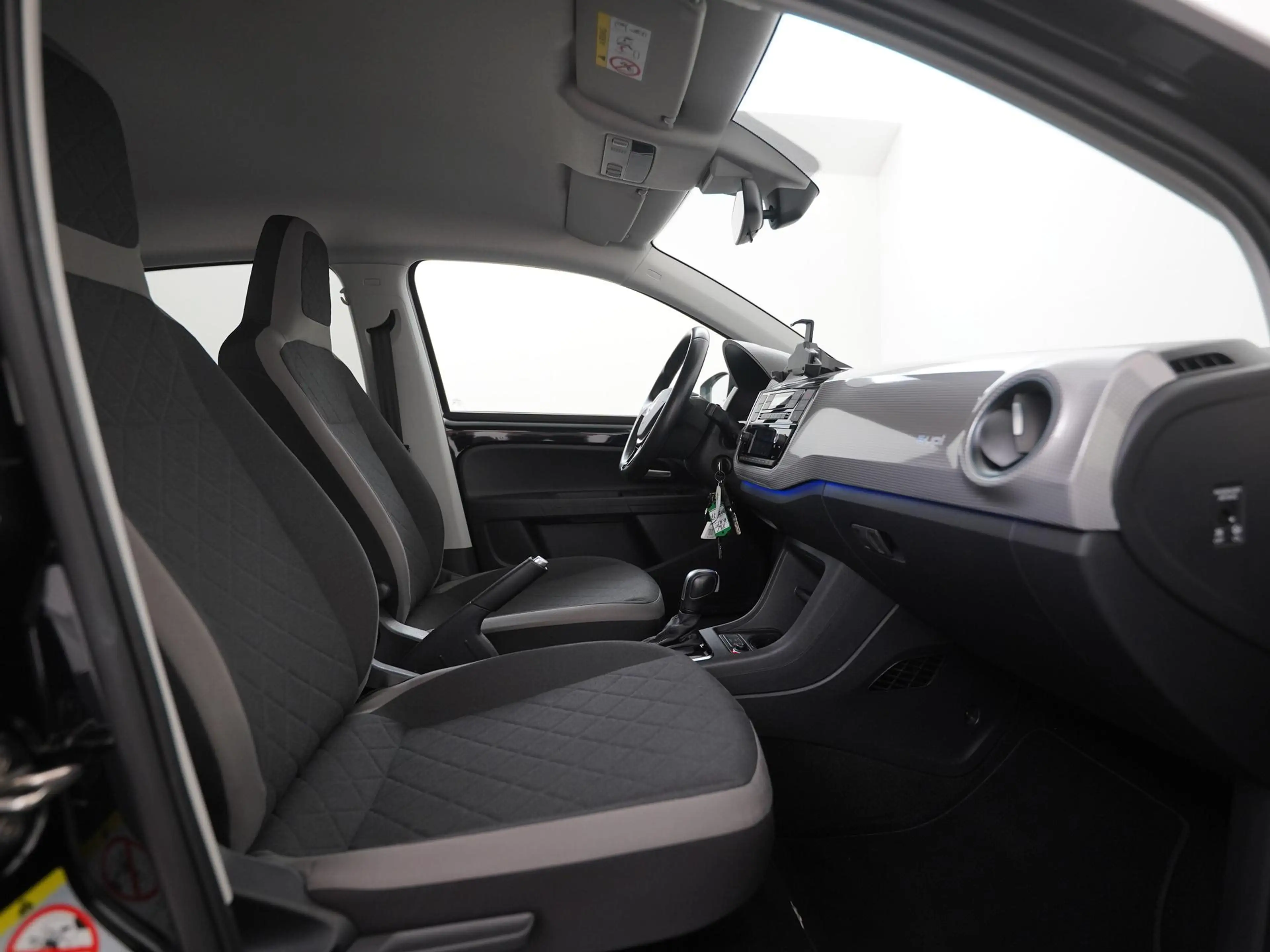 Volkswagen e-up! Style | SOH 90% | Camera | Stoelverwarming | Zonda — photo 3