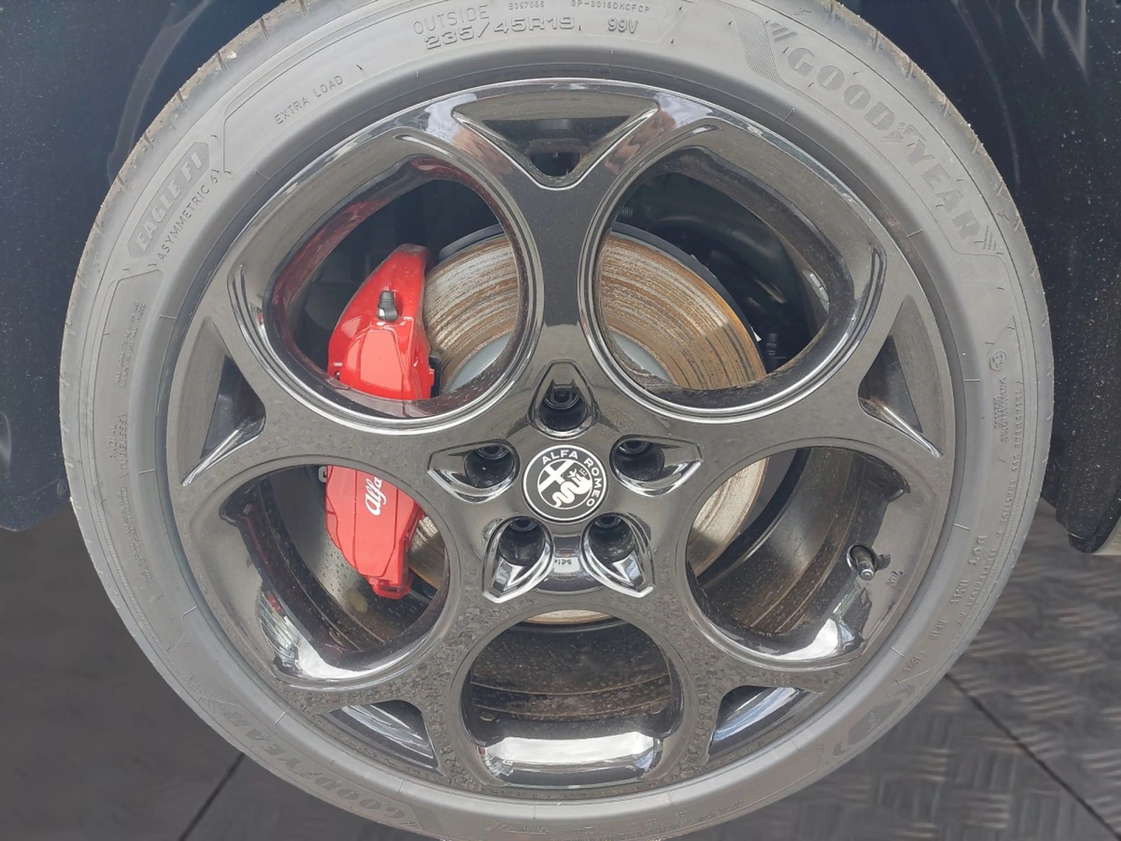 Alfa Romeo Tonale Ibrida Plug-In Veloce Awd — photo 13